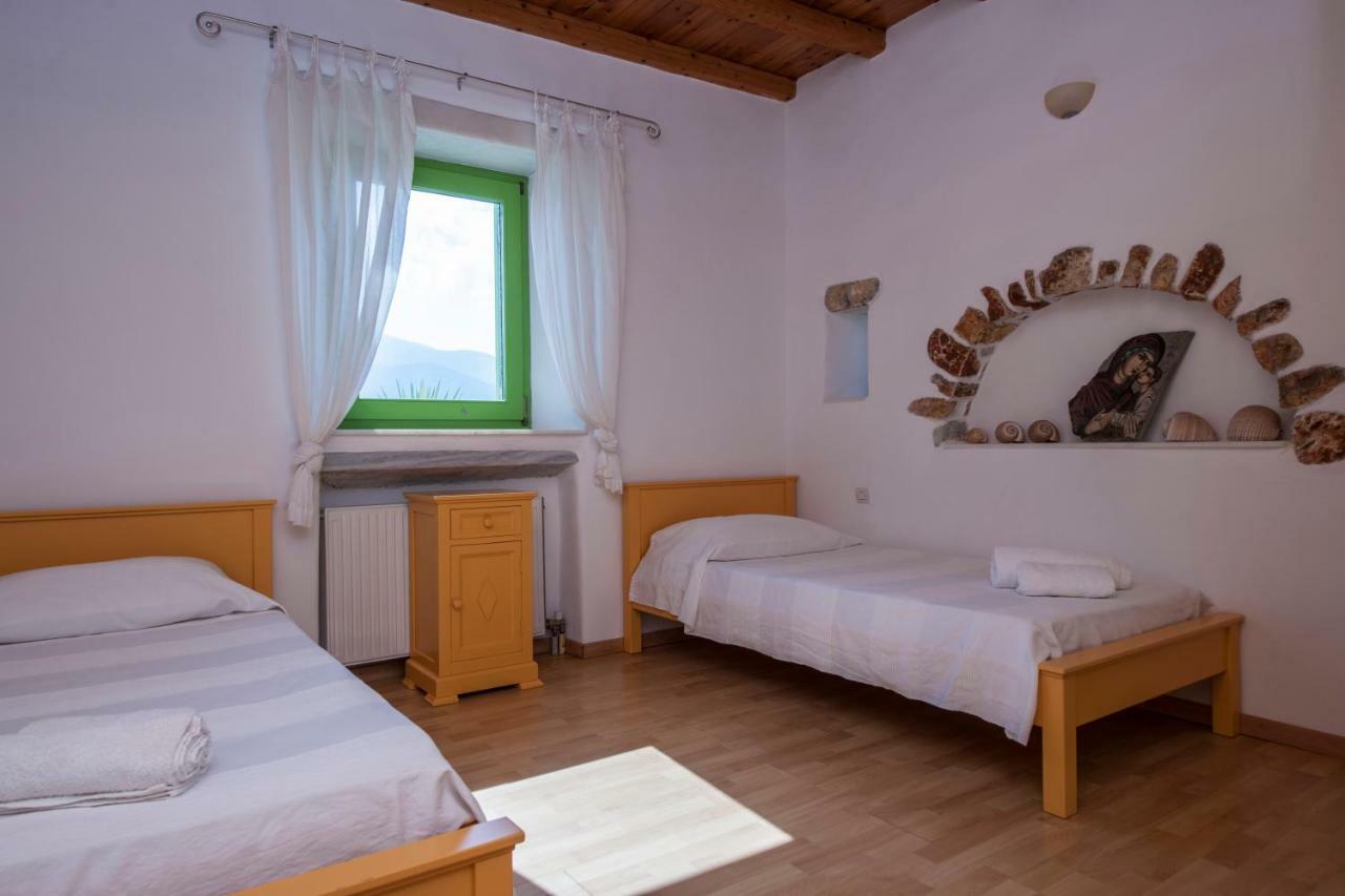 Villa Aeolos With 2 Private Pools Sarakiniko  Екстер'єр фото