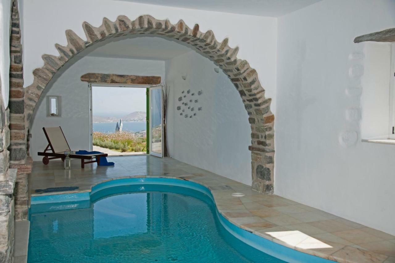 Villa Aeolos With 2 Private Pools Sarakiniko  Екстер'єр фото